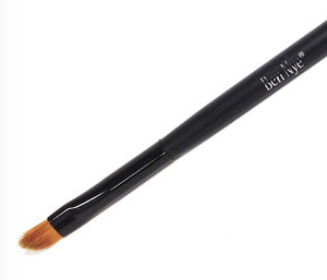 Tapered Lip Brush